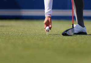 Ouverture de la balle de golf